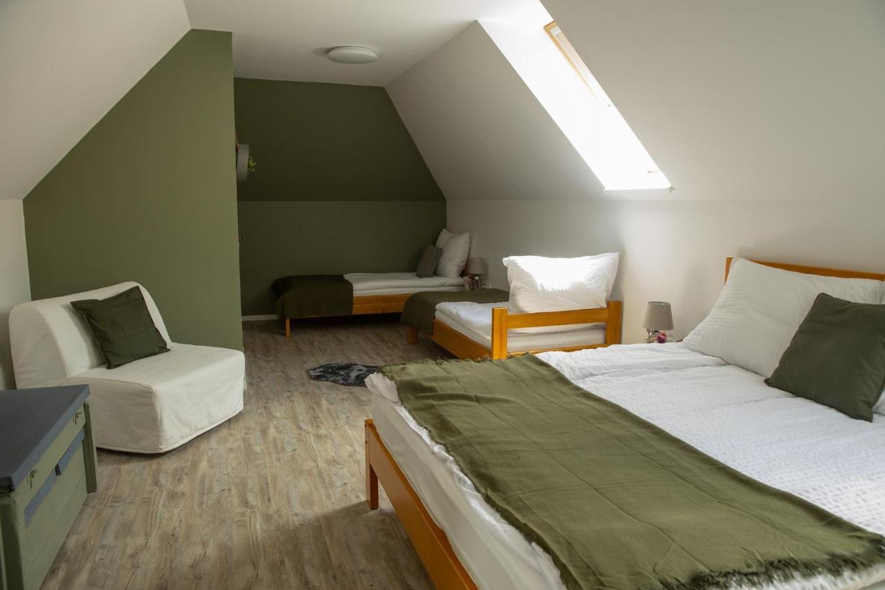 Mezes Vendeghaz Es Apiterapias Koezpont Hotel Vizsoly ภายนอก รูปภาพ