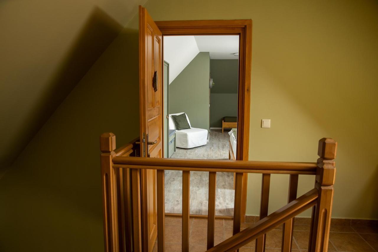 Mezes Vendeghaz Es Apiterapias Koezpont Hotel Vizsoly ภายนอก รูปภาพ